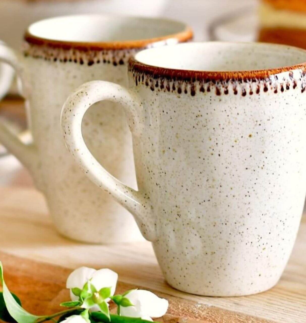 Stylowe kubki do kawy: trendy, które odmienią Twoją kuchnię