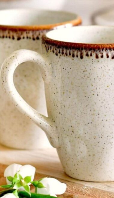 Stylowe kubki do kawy: trendy, które odmienią Twoją kuchnię