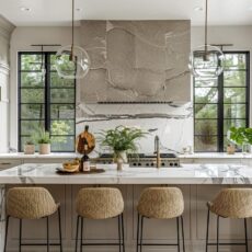 Kuchnia z wyspą – inspiracje i wskazówki na funkcjonalną aranżację