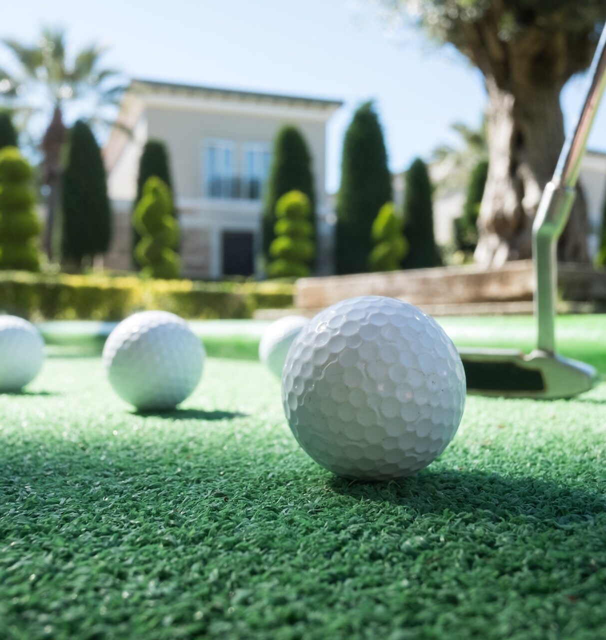 Nieruchomość przy polu golfowym w Hiszpanii – inwestycja w styl życia i wartość