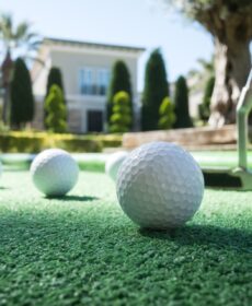 Nieruchomość przy polu golfowym w Hiszpanii – inwestycja w styl życia i wartość