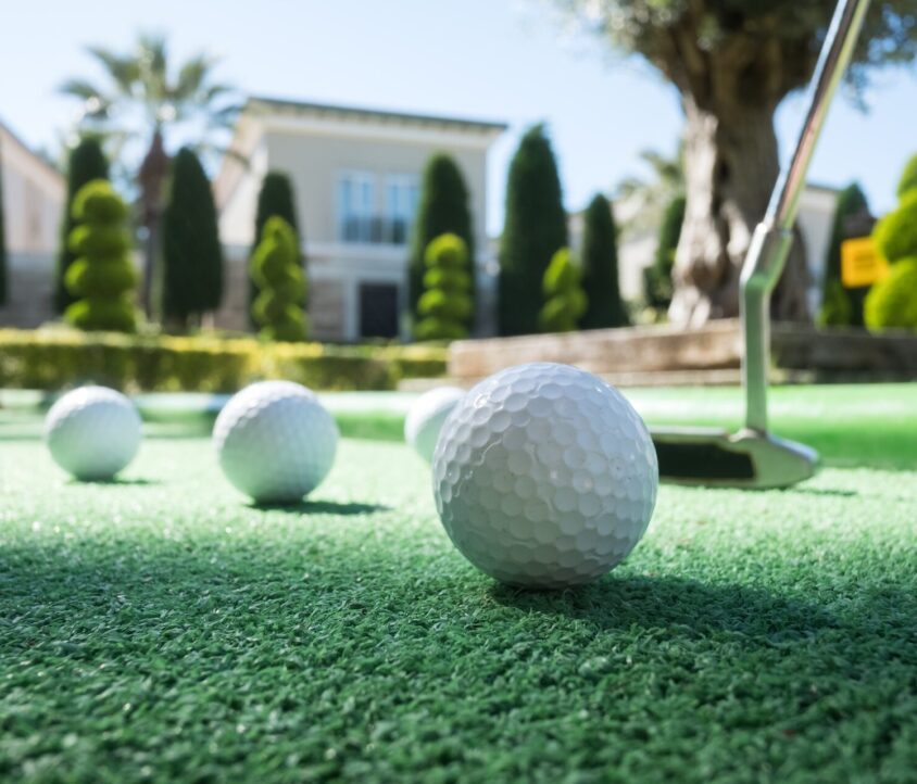 Nieruchomość przy polu golfowym w Hiszpanii – inwestycja w styl życia i wartość