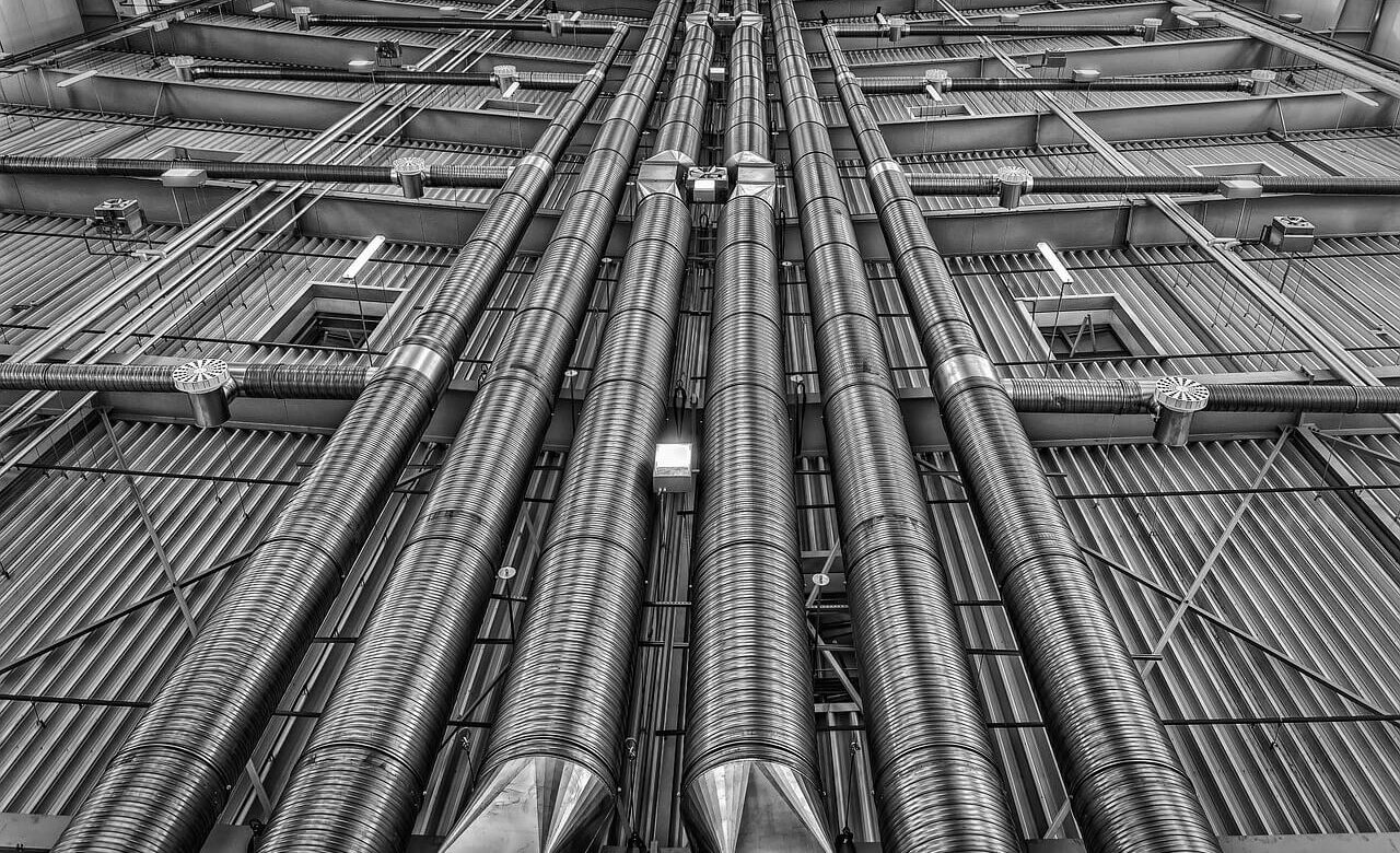 Izolacje techniczne – klucz do optymalizacji energetycznej w budownictwie i przemyśle